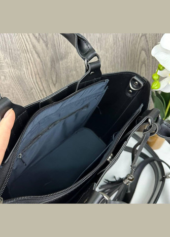 Женская сумка наплечная с брелком венчиком экокожа черная (sku_1581) No Brand (330576893)