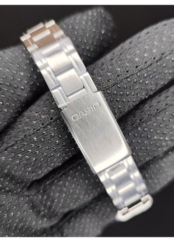 Годинник жіночий LTP-V005D-4B Оригінал В коробці Касіо No Brand (373366493)