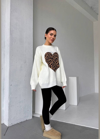 Молочний демісезонний оверсайз светр молочного кольору з принтом серця, якісний, виробництво туреччина – затишок та стиль в одному No Brand 1008-1