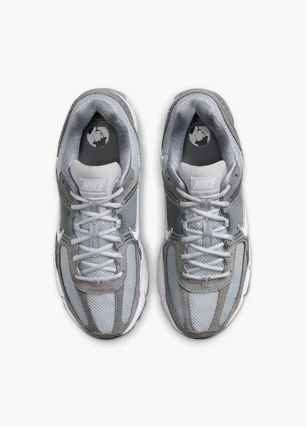 Серые кроссовки мужские zoom vomero 5 grey hf1553-003 Nike