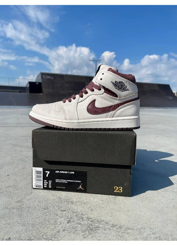 Бежевые демисезонные кроссовки мужские nike air jordan 1 retro high og a ma maniére найк аир джордан No Brand