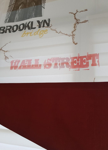 Комплект панельных занавесок New York urban 3шт карниз 140см молочный с красным (7_5п) Firanka City (321000411)