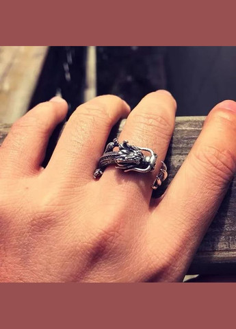 Каблучка дракон перстень у вигляді Китайського дракона з рубіновими очима Indium сріблястий р регульований Fashion Jewelry (286762135)