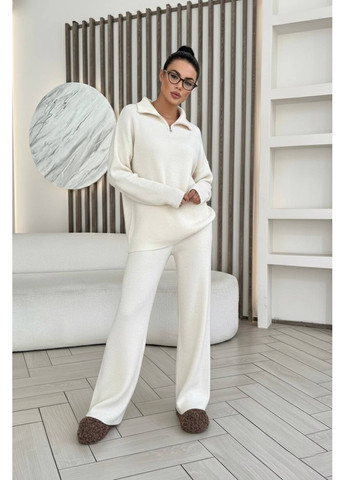 Цей костюм — про затишок, стиль та комфорт. No Brand (369388109)