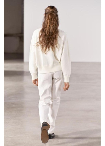 Білий демісезонний базовий молочний светр Zara