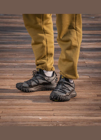 Чорні кросівки acg mountain fly low gore-tex se dark smoke grey - dd2861-002 Nike