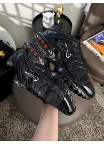 Кросівки Black No Brand Air Max Plus чорні (385443906)
