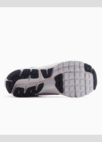 Серые всесезонные мужские кроссовки air zoom vomero 5 bv1358-001 весна лето текстиль сетка серые Nike