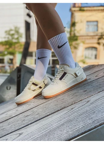 КРОССОВКИ ЖЕНСКИЕ NIKE AIR FORCE 1 TYPE 354 IVORY BROWN НАЙК АИР ФОРС 1 БЕЛЫЕ No Brand белые демисезоны (391938614)