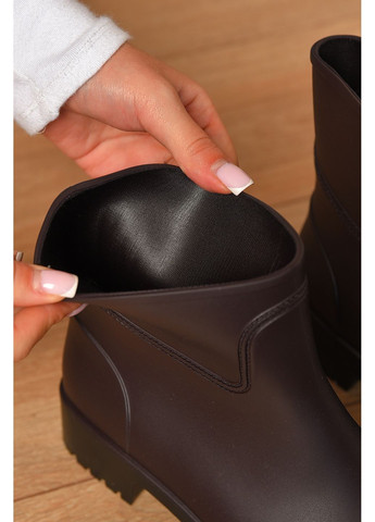 Чоботи гумові низькі жіночі темно-фіолетового кольору Let's Shop (363130931)