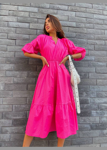 Малиновое повседневный платье меди с объемными рукавами и многоярусной юбкой MonCher