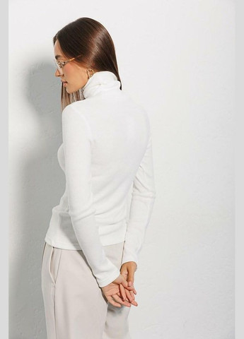 Гольф женский трикотажный молочный MKAR32990-1 Modna KAZKA (336934192)