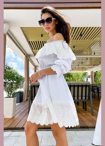 Белое повседневный, кэжуал платье клеш, с открытыми плечами Seventeen