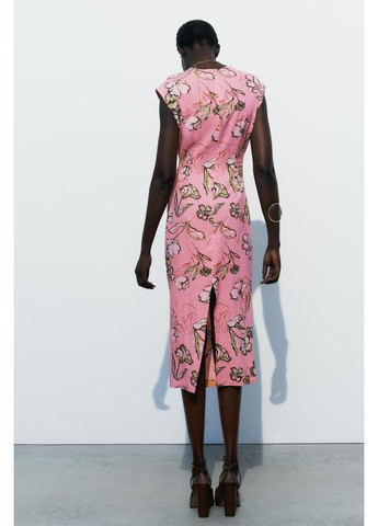 Розовое платье с принтом и льном Zara