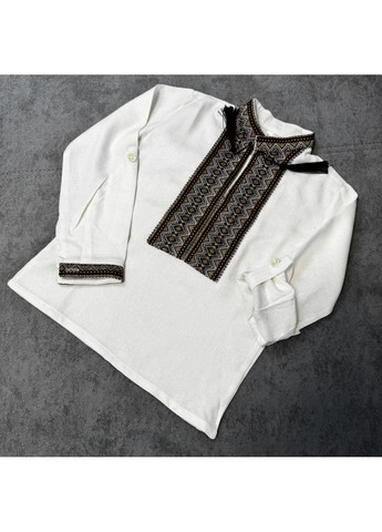 Біла лляна вишиванка для хлопчика з коричневим орнаментом візерунок геометричний льон (349454604)