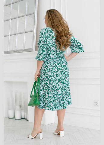 Зеленое повседневный свободное платье с воланом а-силуэт No Brand с цветочным принтом
