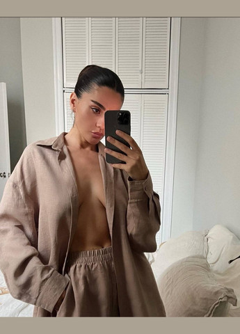 Жіночий костюм з шортами та сорочкою Adelante (329693076)