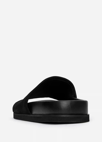 Черные шлепанцы Arket