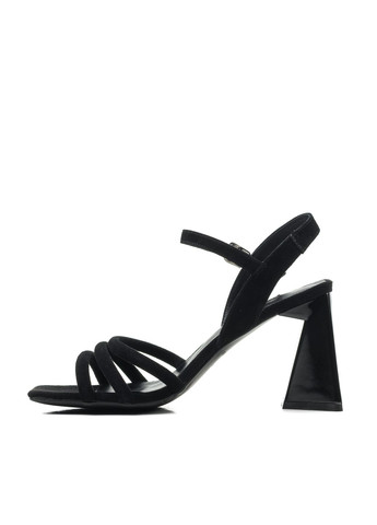 Черные босоножки (1212л) Mantyyra