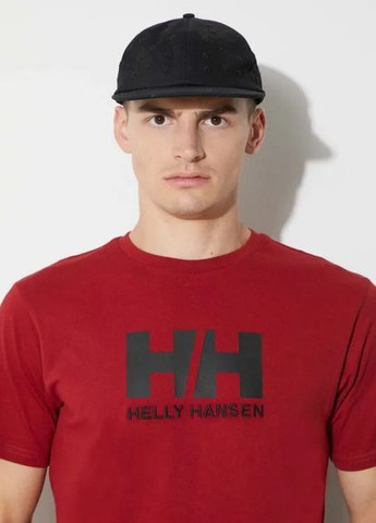 Красная футболка Helly Hansen