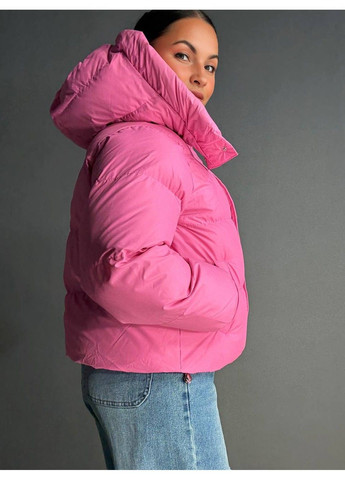Рожева демісезонна куртка жіноча 10005 дута пуффер з капюшоном рожева Lady yep