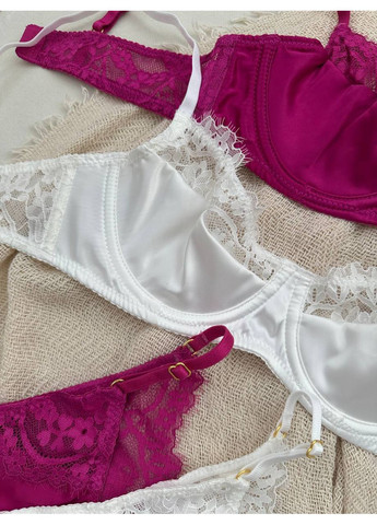 Белый комплект нижнего белья Domino