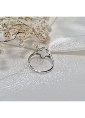 Серебряное кольцо Цветок с Перламутром размер серебро 925 пробы Родированное 6675р 2.57г No Brand (352477386)