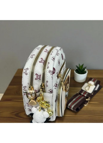 Сумка для девочки детская маленькая белая с мишкой и брелоком No Brand (399446382)