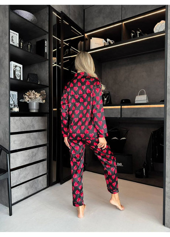 Черная всесезон мягкая шелковистая пижамка в сердечках рубашка + брюки Vakko
