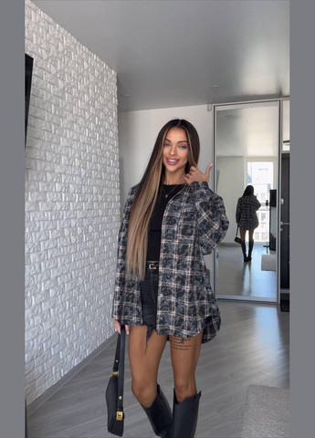 Черная повседневный рубашка в клетку JUGO с длинным рукавом