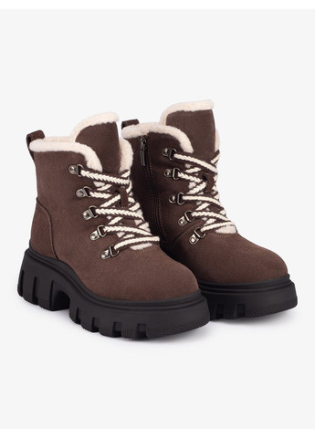 Зимние женские ботинки на низком ходу 1101647 Lifexpert из натуральной замши