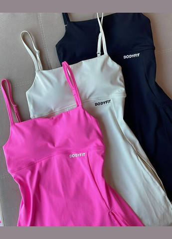 Малиновое спортивное женское малиновое платье-комбинезон No Brand однотонное