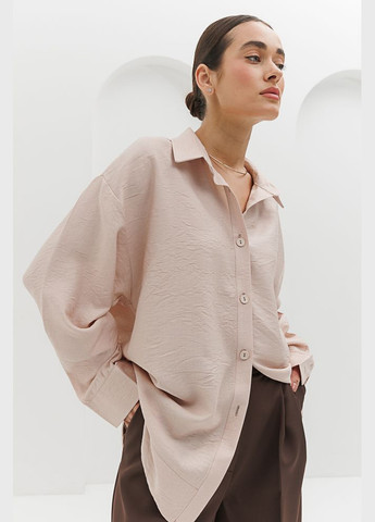 Жіноча сорочка oversize світло-бежева з жатою текстурою Arjen (289787462)