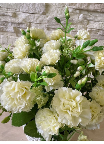 Букет гвоздика мелкая бежевая в горшке 30 см. Пластмакс (372837866)