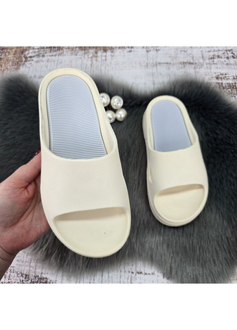 Молочные шлепанцы женские Progress