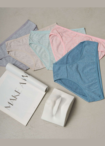 Однотонні жіночі трусики 5 шт. Nicoletta (322126866)