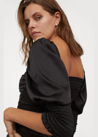 Чорна демісезонна блузка з рукавами-буфами для жінки 0888473-002 чорний H&M