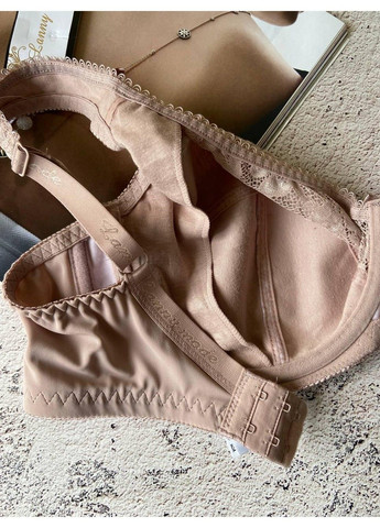 Пудровый пудровый бюстгальтер на чашку f без поролона Lanny Mode