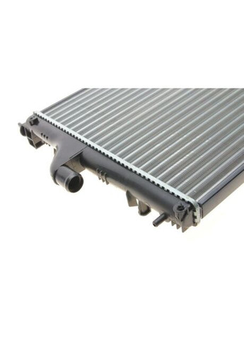 Радиатор охлаждения DUSTER/LOGAN/SANDERO +AC(пр-во) 43002478 Van Wezel (366129852)