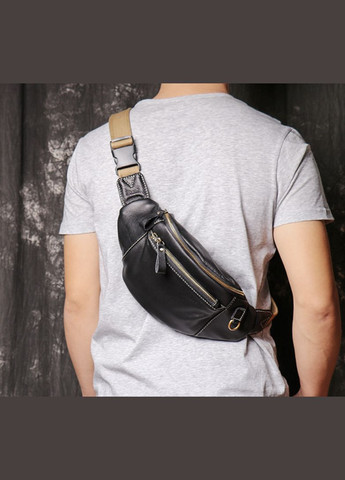 Чоловіча шкіряна сумка бананка на груди. No Brand (346078198)