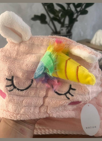 Полотенце детское из микрофибры с капюшоном уголок для купания 110x110 см No Brand комбинированный