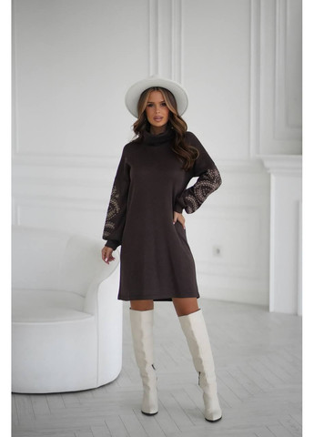 Коричнева жіноча сукня вільного крою з вишивкою ангора No Brand