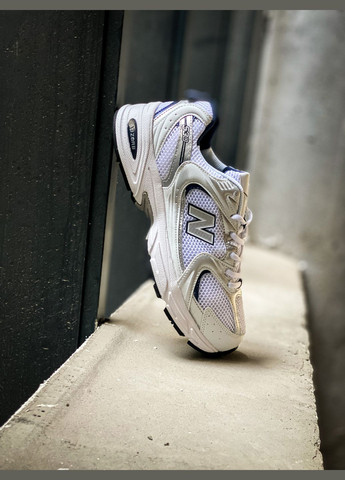 Білі Осінні кросівки чоловічі і жіночі new balance 530 white gray | нью беланс 530 білі сірі No Brand