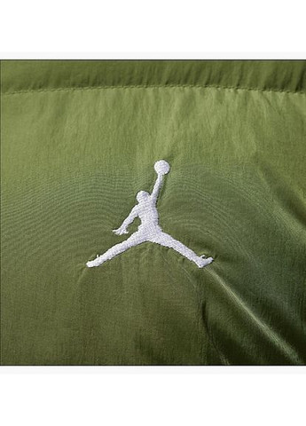 Зеленая зимняя пуховик air essentials green Jordan