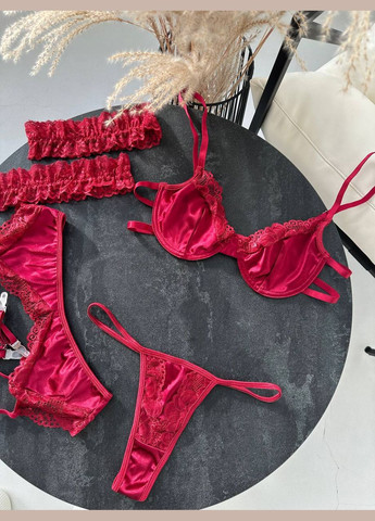 Бордовий комплект жіночої білизни з поясом гартерами Simply sexy