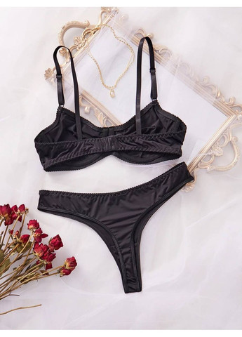 Черный демисезонный женский комплект белья левчик стринги набор белья для девочек стильное белье для женщин No Brand Білизна жіноча