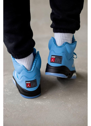 Чорні Осінні кросівки чоловічі nike air jordan retro 5 unc найк аір джордан No Brand