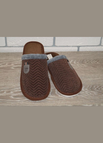 Тапочки підліткові коричневі No Brand Fangre (320966161)