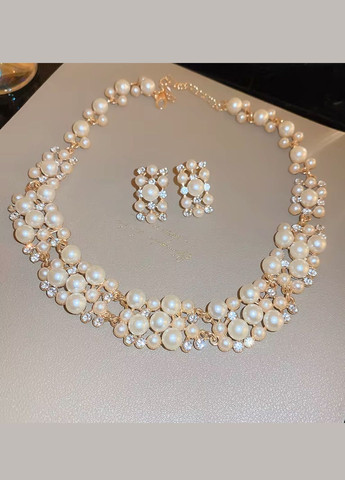 Набір біжутерії комплект кольє та сережки зі штучними перлинами та камінцями Fashion Jewelry (334305391)