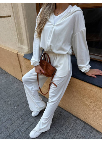 Невагомий костюм з велюру Україна (357123520)